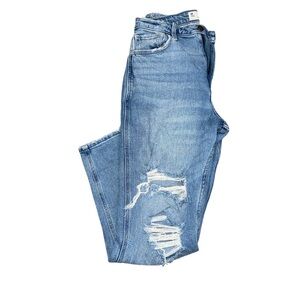 Hollister Curvy High Rise Mom Jeans